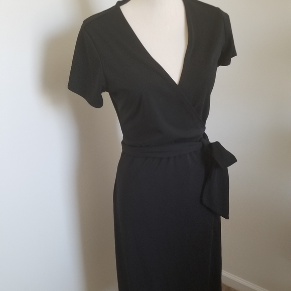 Black wrap dress - Picture 2 of 8